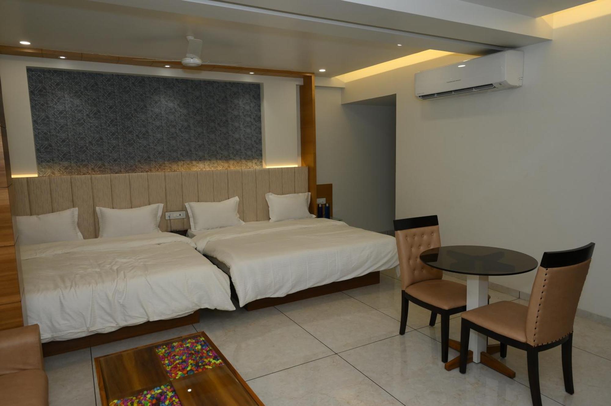 Hotel Parqotel Arnala ภายนอก รูปภาพ